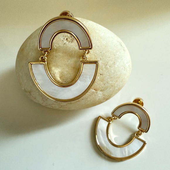 Chico's Jewelry - chico's .. Mother of Pearl Drop Earrings.